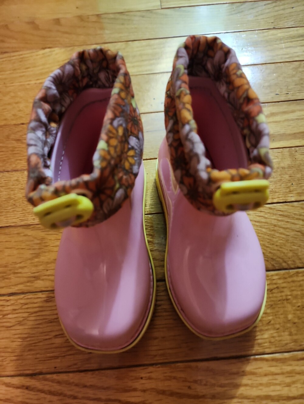 Mini Melissa Toddler Girl Pink Floral-Trim Rain Boots with Yellow Sole